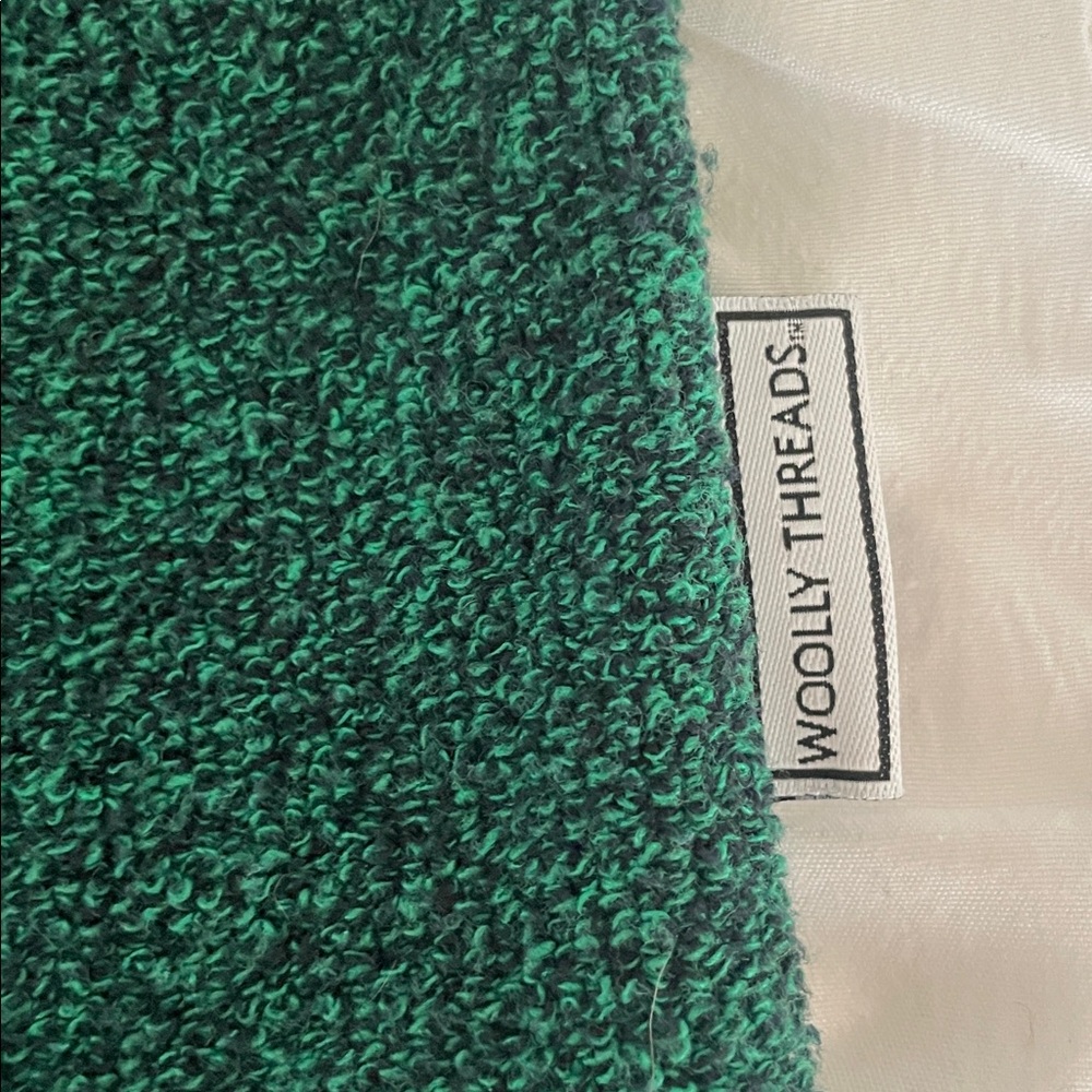 Woolly Threads Notre Dame pullover - Picture 4 of 4